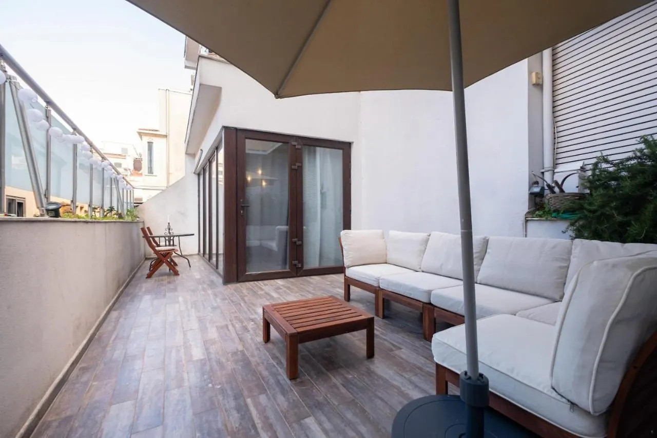 Flat With Terrace Near Istiklal Street Apartment Istanbul