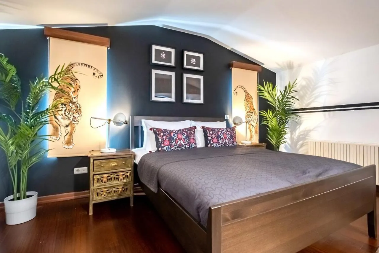 Appartamento Flat With Terrace Near Istiklal Street Provincia di Provincia di Istanbul