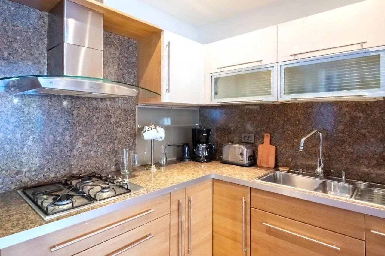 Flat With Terrace Near Istiklal Street Apartment Istanbul
