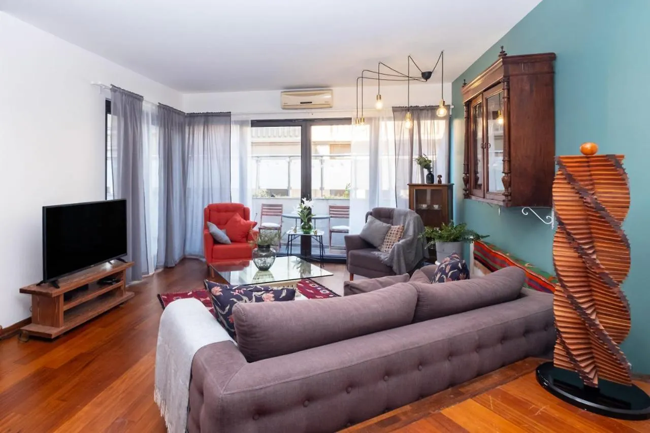 Apartamento Flat With Terrace Near Istiklal Street Estambul Turquía